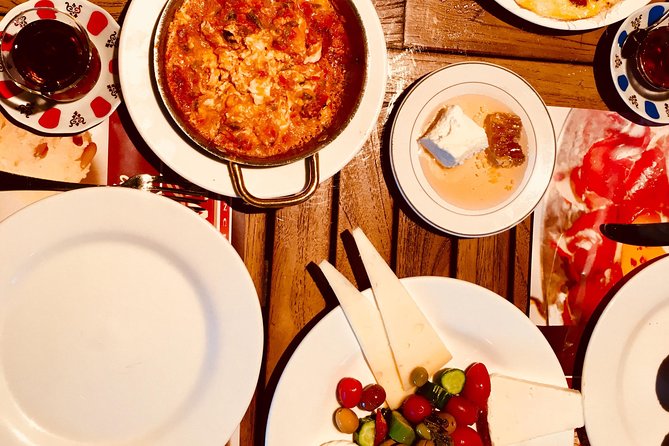 2-Day Private Istanbul: Old City + Food Tour (Tickets+Tastings) - Dress code and Friday rules: the stuff you need to know before you pack
