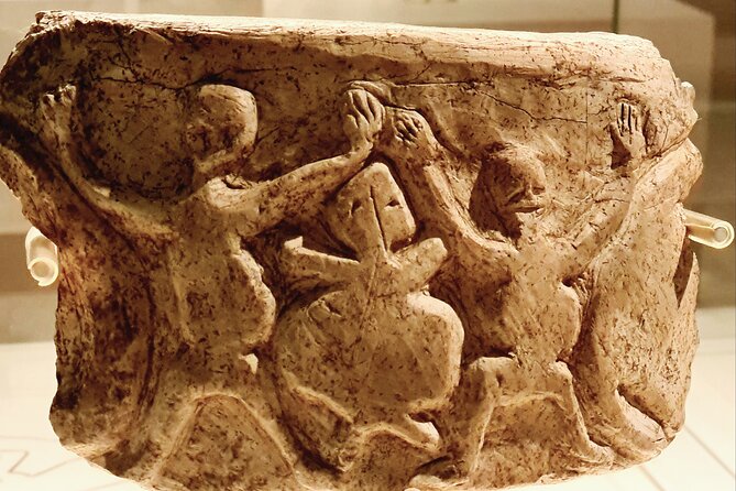 2-Days Private Tour to Gobeklitepe and Karahantepe from Istanbul - Göbeklitepe: the big ritual complex, explained in plain terms