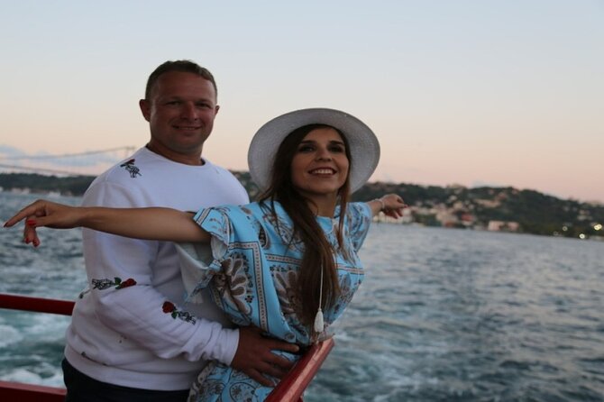 2 Hours Bosphorus Cruise Boat Tour in Istanbul - Why a 2-Hour Bosphorus Cruise Works in Istanbul