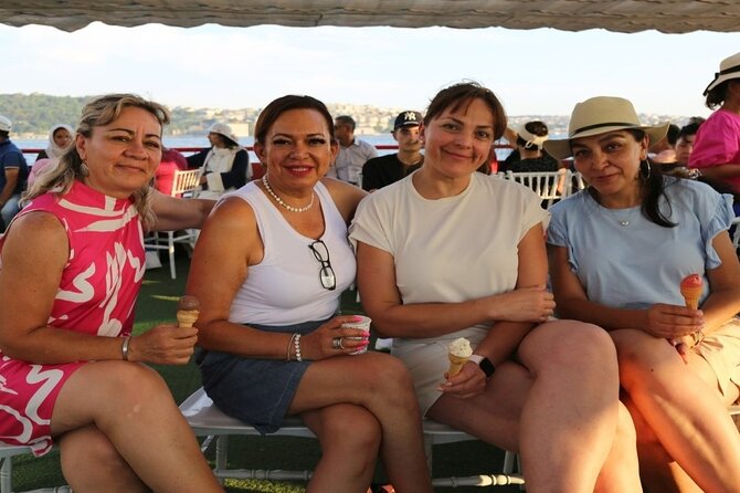 2 Hours Bosphorus Cruise Boat Tour in Istanbul - The Bosphorus Bridge, Plus Ottoman Fortifications
