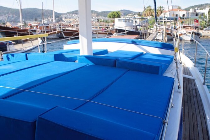 3-Hour Private Sunset Boat Tour With Dinner in Bodrum - Snorkeling, fishing rod, and paddle board time