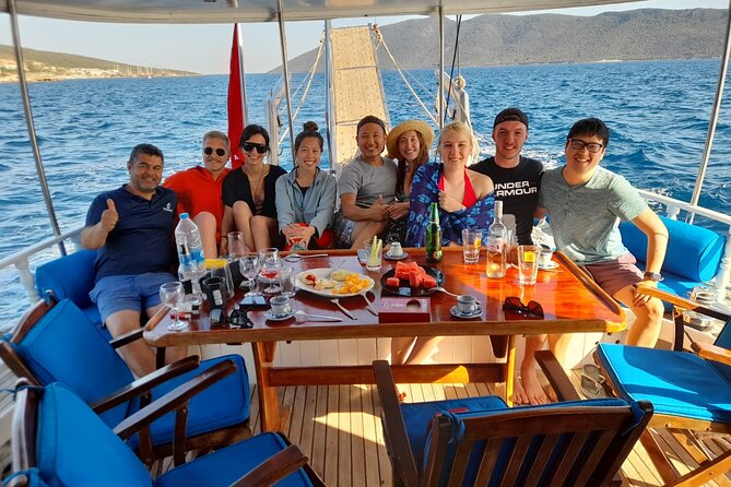 3-Hour Private Sunset Boat Tour With Dinner in Bodrum - Should you book it? My decision guide