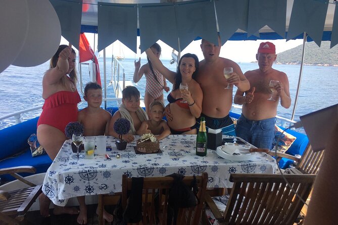 6 Hours Private Charter Boat Tour with Lunch in Bodrum - The route across Aquarius Bay, Red Bay, and Rabbit Bay