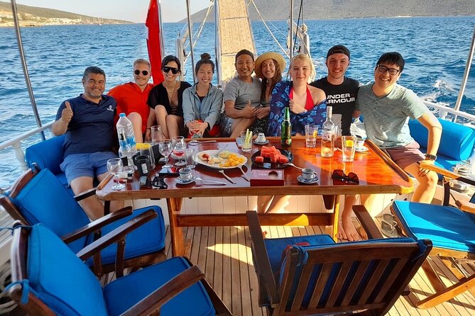 6 Hours Private Charter Boat Tour with Lunch in Bodrum - Red Bay lunch stop: clean water, fishing tryouts, and sea bream chances