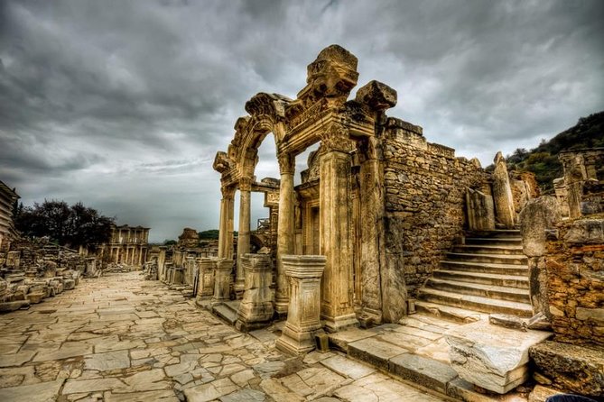 7 Days Highlights of Turkey Tour: Istanbul, Cappadocia, Pamukkale, Ephesus - Day 4 Cappadocia South Tour: Red and Rose Valleys, Underground Kaymakli, Uchisar, then the 10-hour Bus