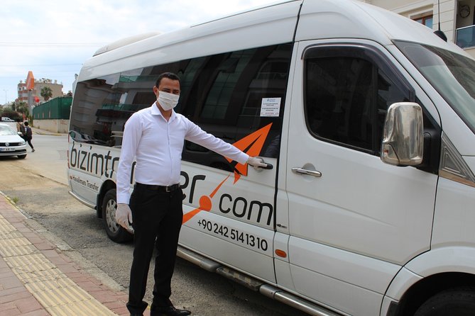 Airport Tansfer - How the shared minibus ride works in real life