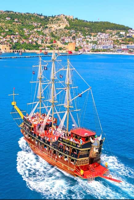 Alanya: Biggest Pirate Boat Tour with Soft Drinks and Lunch - Cruising the coastline: castle views, Red Tower, and Lovers’ Cave from the water