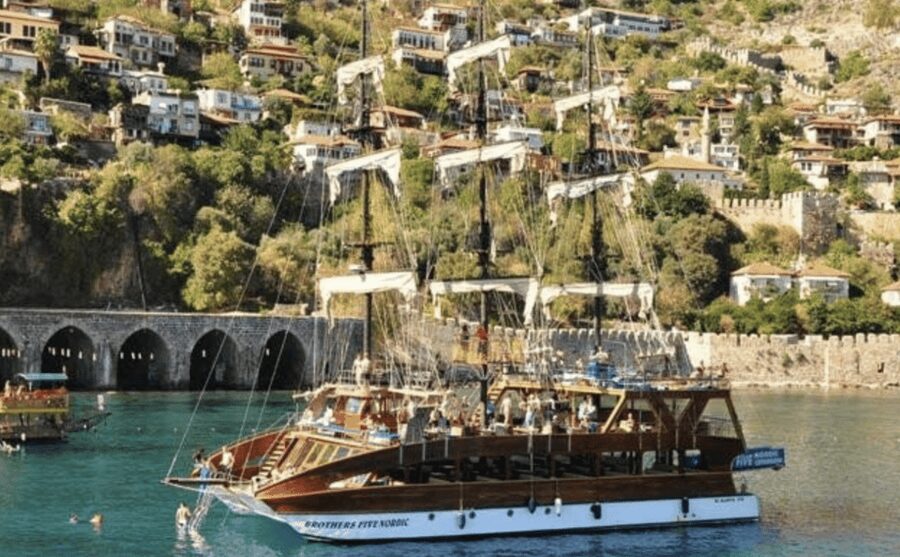 Alanya: Catamaran Boat Tour with Snorkeling and BBQ Lunch - Dolphins, Sea Turtles, and the Fun-Wild Card Factor