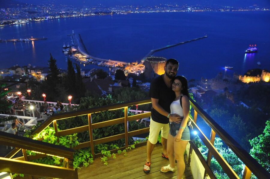 Alanya: Evening Jeep Tour with Sunset Boat Trip and Dinner - Jeep Safari and Outer Castle Views: Red Tower and the Harbor at Dusk