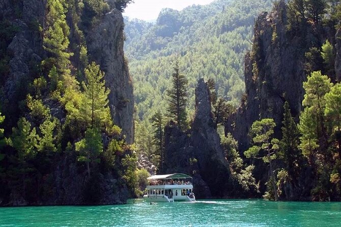 Alanya Green Canyon Boat Trip With Lunch & Unlimited Soft Drinks - Lunch by the Water: Included Food, Easy Conversations, Solid Reset
