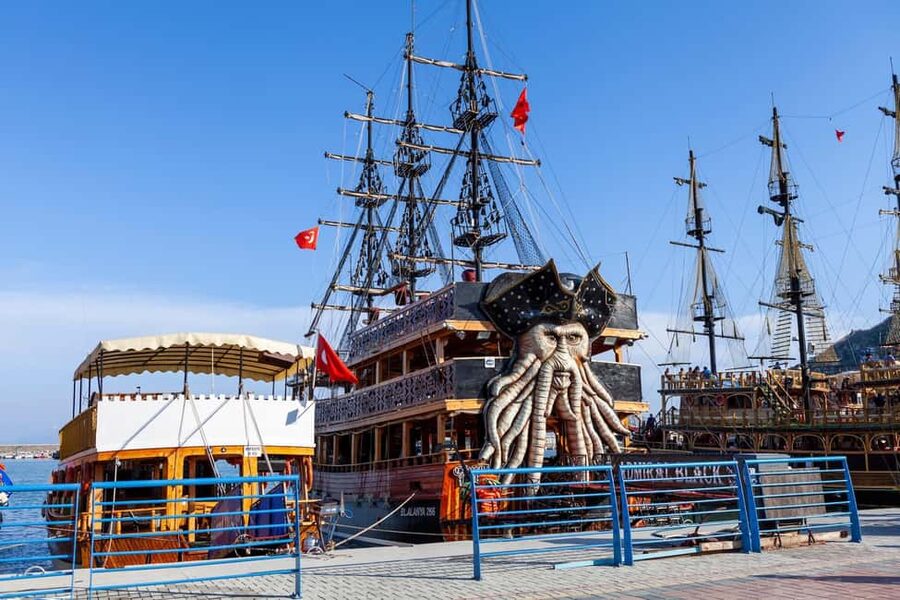Alanya: Pirate Boat Trip with Lunch and Drinks - Key highlights you will actually feel on the day