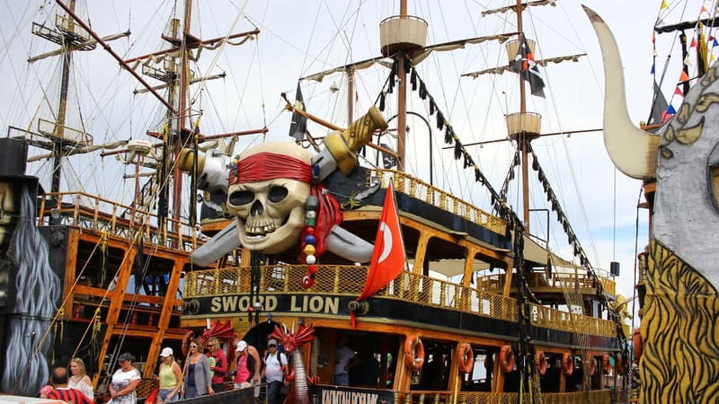 Alanya: Pirate Boat Trip with Lunch and Drinks - Cave stops: Pirates, Phosphorus, and Lovers Cave