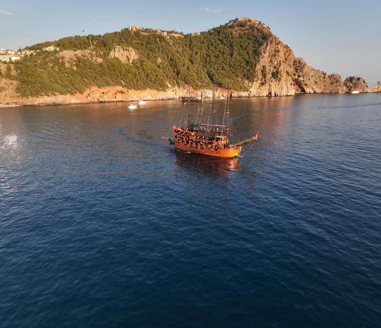 Alanya: Pirate Boat with Lunch and Unlimited Drinks - The Pirate-Ship Boat Experience, and Why It Works
