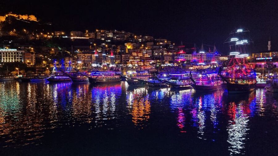 Alanya: Sunset Cruise with Dinner - Dinner by Alanya’s New Marina: What This Stop Gets Right