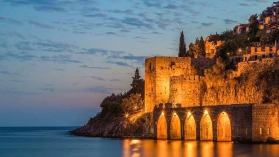 Alanya: Sunset Cruise with Dinner - Foam Party and Music: Fun for Some, Too Much for Others