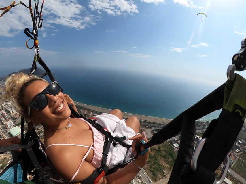 Alanya: Tandem Paragliding Over a Castle and the Sea - What to bring (and what to leave behind)