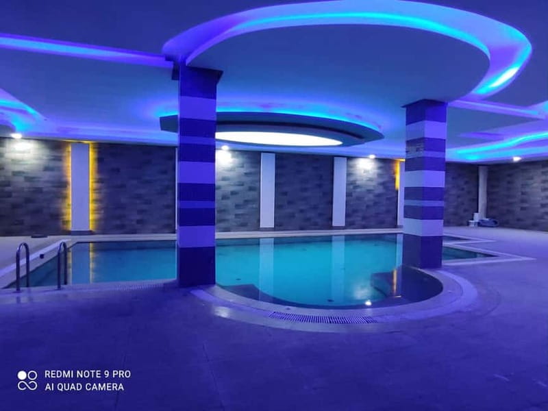 Alanya: Turkish Bath Experience with Massage and Wine Option - Inside the hamam: sauna and the menthol room routine