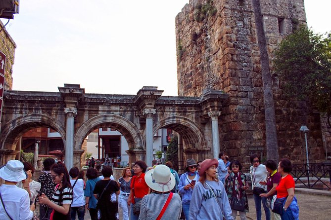 Antalya: City Tour with Boat Trip, Old Town & Waterfalls - Kaleiçi Old Town lunch and free wandering time
