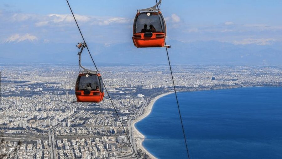 Antalya: Guided Old Town Tour with Boat Trip and Lunch - Boat cruise from the old harbor: seeing Antalya from sea level