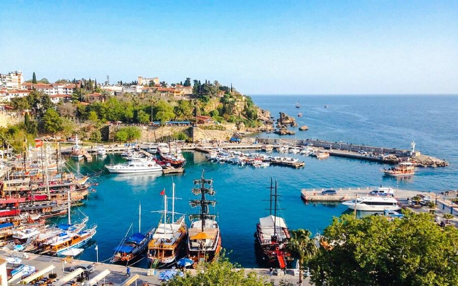 Antalya: Guided Old Town Tour with Boat Trip and Lunch - Shopping time at Argentum, plus free wandering