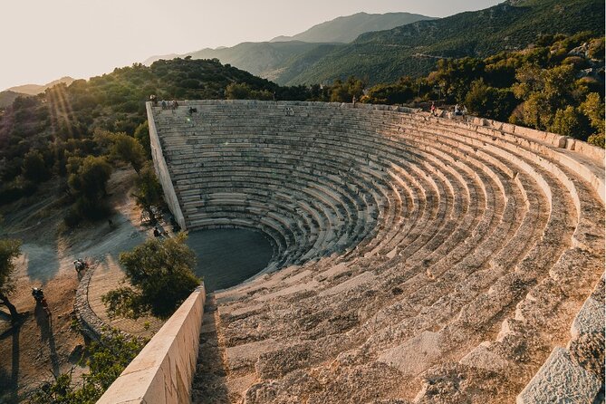 Antalya Hotels and Airport Transfer Service - Arrival at AYT: the 30-minute buffer that protects your sanity