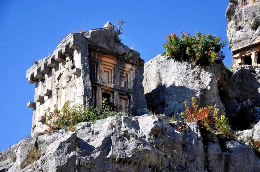 Antalya/Kemer: Kekova Sunken City, Demre & Lycia Day Tour - Lunch on the route: simple food, real value, and vegetarian options