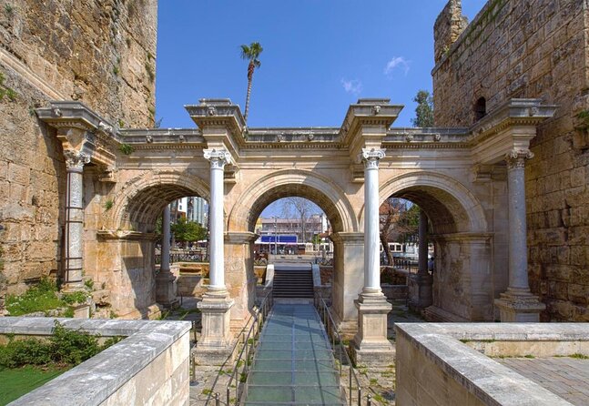Antalya: Old Town Walking Tour incl. Turkish Tea and Baklava - Key highlights you’ll notice right away