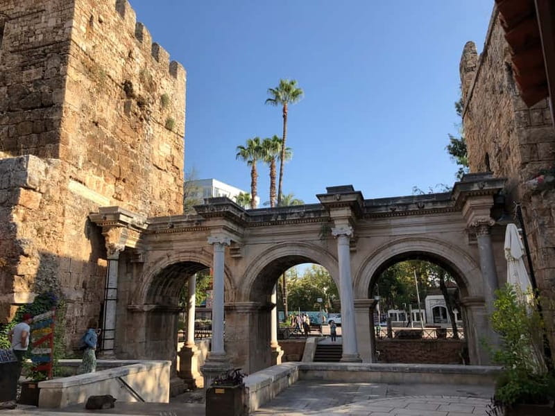 Antalya: Old Town Walking Tour with Dessert Tasting - Hadrian’s Gate and the ancient city walls: where big eras collide