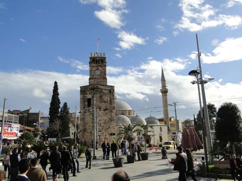 Antalya: Old Town Walking Tour with Dessert Tasting - The dessert finish: irmik helvası with ice cream, tahini, peanut
