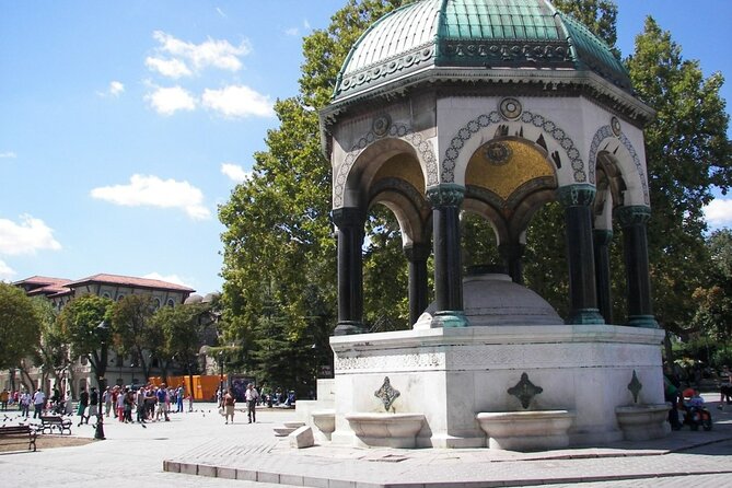 Best of Istanbul Full Day Private Tour With Guide - Grand Bazaar: shopping, but also how to navigate the maze