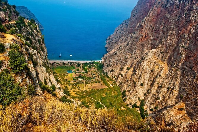 Blue Lagoon, Butterfly Valley and Oludeniz Islands Boat Trip - The Oludeniz departure setup, where your day really starts