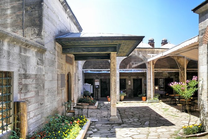 Blue Mosque Sultanahmet Old Town and Hippodrome Walking Tour - What You’ll Really Get From This Tour