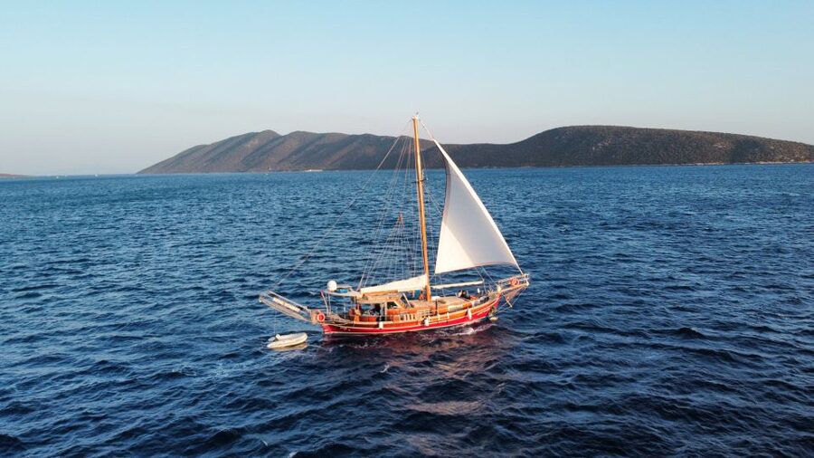 Bodrum: All-day Private Boat Cruise with Lunch - A private boat day on Bodrum’s southern Aegean