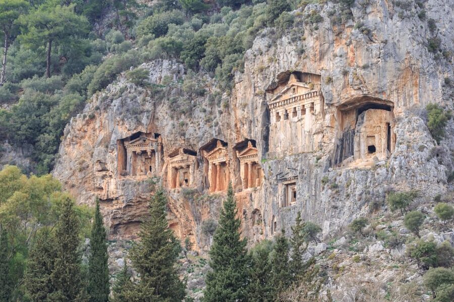 Bodrum: Dalyan Mud Baths & Iztuzu Beach Day Trip with Lunch - Iztuzu Beach and the turtle rehabilitation station, plus the 1.5-hour limit