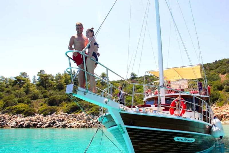 Bodrum: Orak or Black Island Boat Tour with Lunch - Check-in at Hotel Istankoy Boat, then head straight to the water