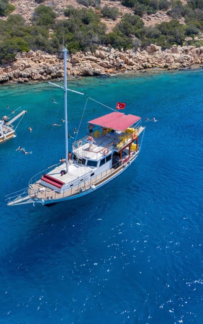 Bodrum: Peninsula Private Boat Tour with Lunch - Private boat freedom along the Bodrum Peninsula