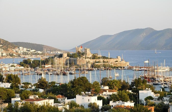 Bodrum Private Motor-Yacht Sunset Tour With Dinner For 3 Hour - Key highlights worth your time