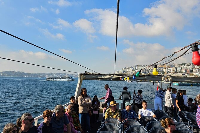 Bosphorus Boat Tour 3 Hour with Asian Side Stop in Istanbul - Getting on at Sarıdemir, and how to avoid the small hassles