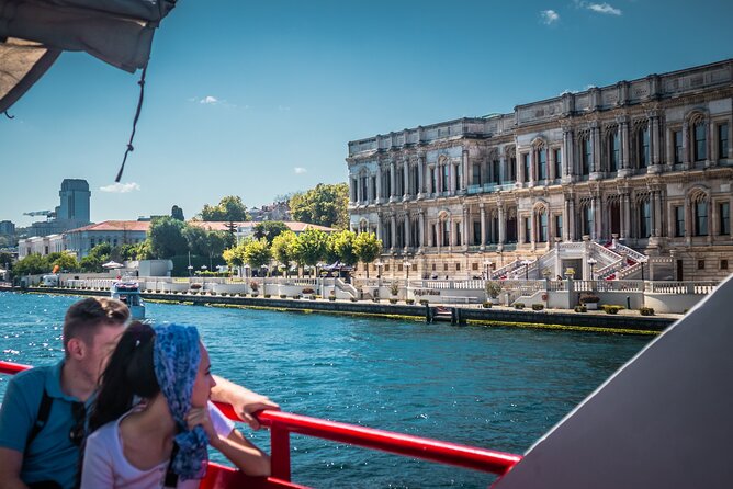 Bosphorus Cruise Boat Tour İstanbul And Golden Horn With Guide - Guide Style and How to Get the Most From the Commentary
