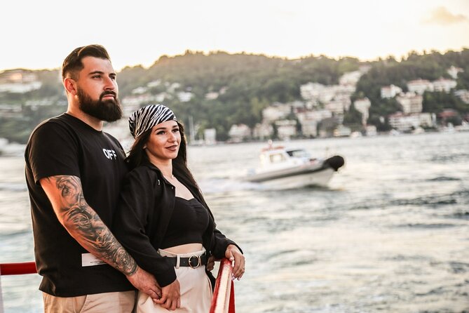 Bosphorus Cruise Boat Tour İstanbul And Golden Horn With Guide - The European Side Bypass: Dolmabahce, Ciragan, Ortaköy, and Big-Spot Views