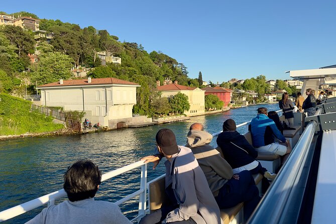 Bosphorus Daytime or Sunset Sightseeing Cruise & Audio Guide - Asian shore palaces: Küçüksu Pavilion and Beylerbeyi