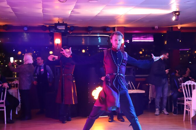 Bosphorus Dinner Cruise Tour with Private Table - Drinks: what to expect when the phrase unlimited shows up