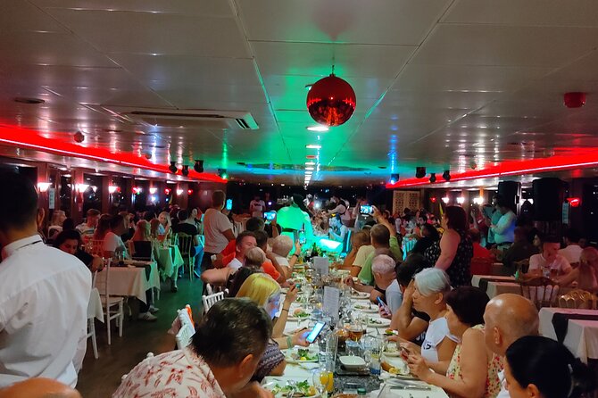 Bosphorus Dinner Cruise Tour with Private Table - How the timing works, and why it matters for your photos