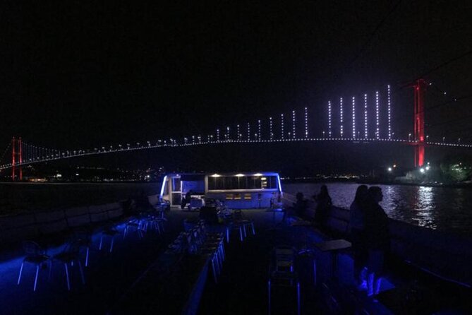 Bosphorus Dinner Cruise Tour With Turkish Night Show - Beylerbeyi Palace and Kız Kulesi: the two-lighthouse effect of the Bosphorus