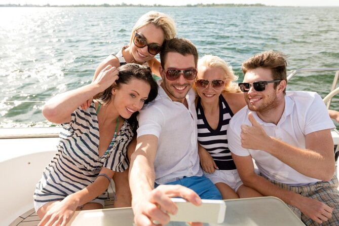 Bosphorus Evening Cruise: Dinner, Live Shows & Private Table - Private table experience, group size, and your real viewing comfort