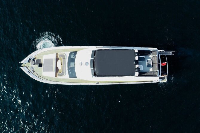 Bosphorus Night Cruise on the Luxury Yacht - Why this Bosphorus night cruise works so well