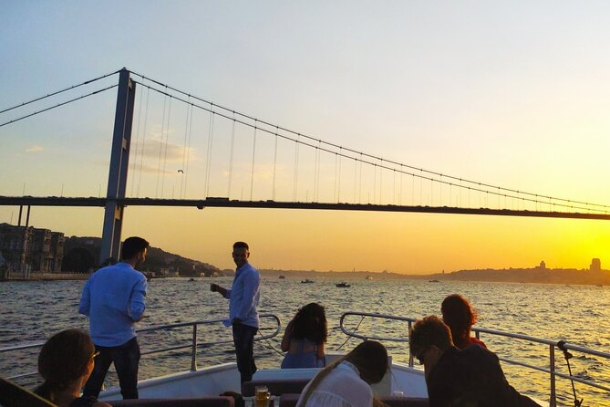 Bosphorus Sunset: An Enchanting Yacht Cruise in Istanbul - Ortaköy, Arnavutköy, Bebek: Neighborhoods You Can Spot Instantly