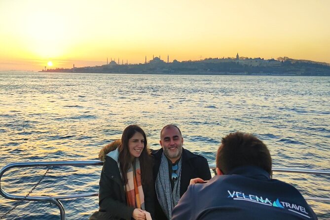 Bosphorus Sunset: An Enchanting Yacht Cruise in Istanbul - What the Yacht Experience Feels Like (Small Group, Real Comfort)