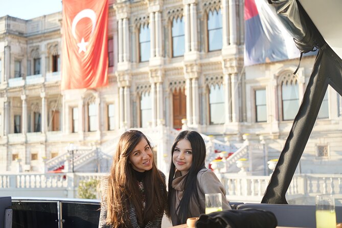 Bosphorus Sunset Cruise on Luxury Yacht with Transfers - Rumeli Hisarı and the bridges that run the city