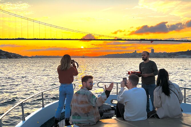 Bosphorus Sunset or Daytime Yacht Cruise with Snacks & Live Guide - Sunset Timing: The Bosphorus Bridge Views You Cannot Recreate on Land